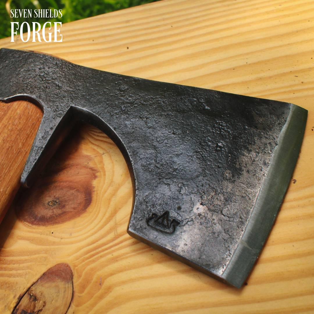 Forged Skógur Axe