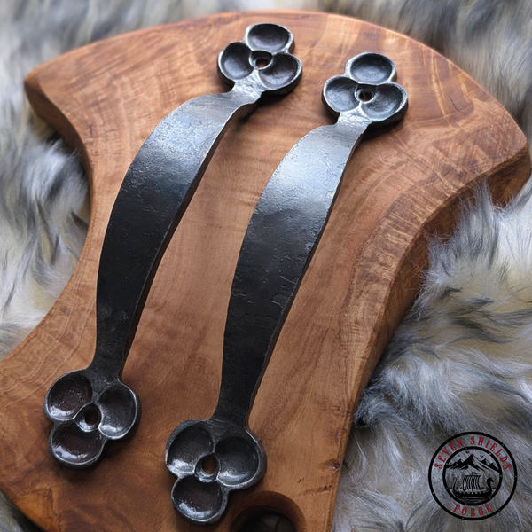 Trifol Door pulls